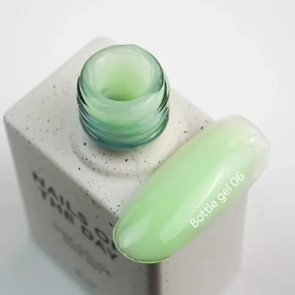 Гель Nails Of The Day Bottle Gel 06 с кисточкой светло-салатовый 10 мл