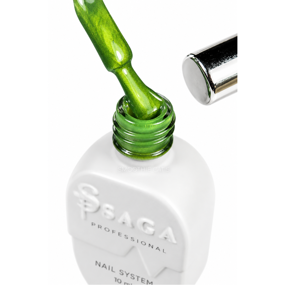 Гель-лак Saga Professional Cat Smoothie 05 ярко-зеленый перелив 10 мл