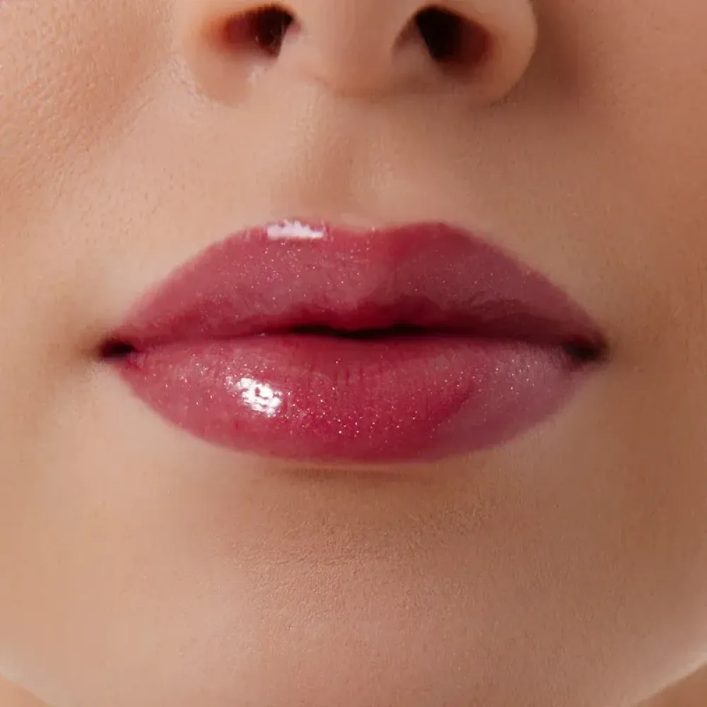 Блеск для губ Lipss Lipper Strawberry SPF 20 сочная клубника 10 мл Блеск для губ Lipss Lipper Strawberry SPF 20 сочная клубника 10 мл