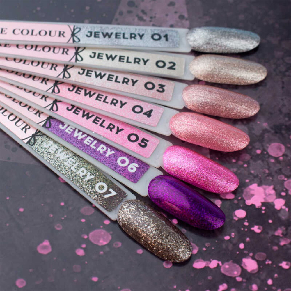 Гель-лак Couture Color Jewelry J07 напівпрозора чорна основа з дрібною золотою мікрослюдою. 9 мл Гель-лак Couture Color Jewelry J07 напівпрозора чорна основа з дрібною золотою мікрослюдою. 9 мл