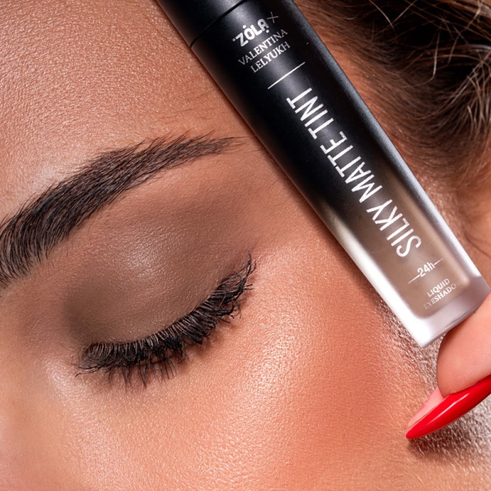 Тіні для повік рідкі ZOLA Valentina Lelyukh Silky Matte Tint 04 Sandstone 3.2 г
