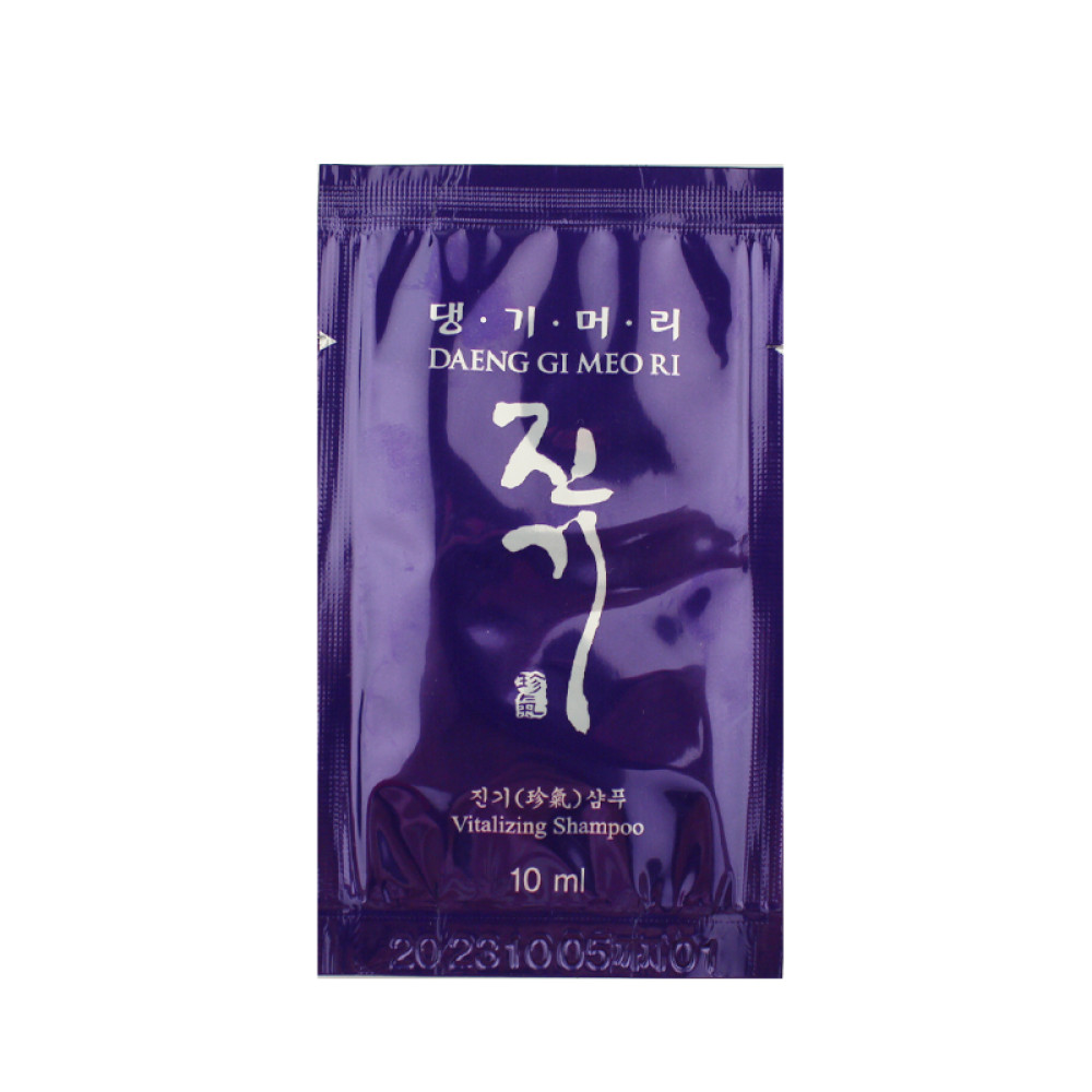 Шампунь против выпадения волос Daeng Gi Meo Ri Vitalizing Shampoo регенерирующий с комплексом растительных экстрактов. 10 мл