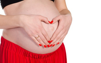 Фото 1 - Гель-лак при беременности: можно или нет?